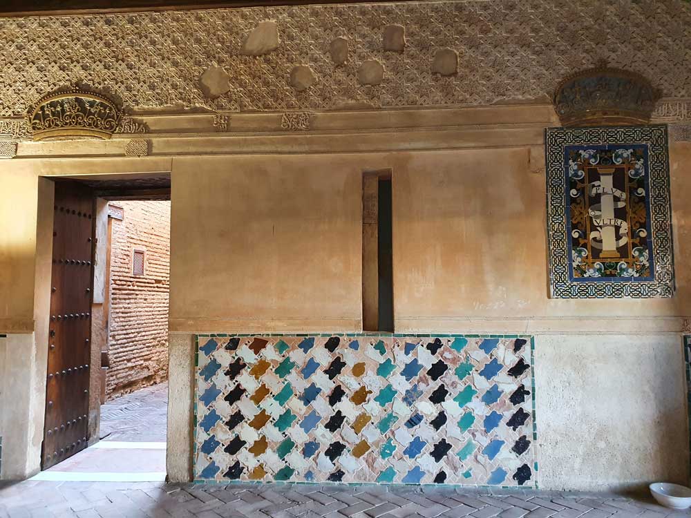 Altar de la capilla cristiana en la Sala del Mexuar de la Alhambra