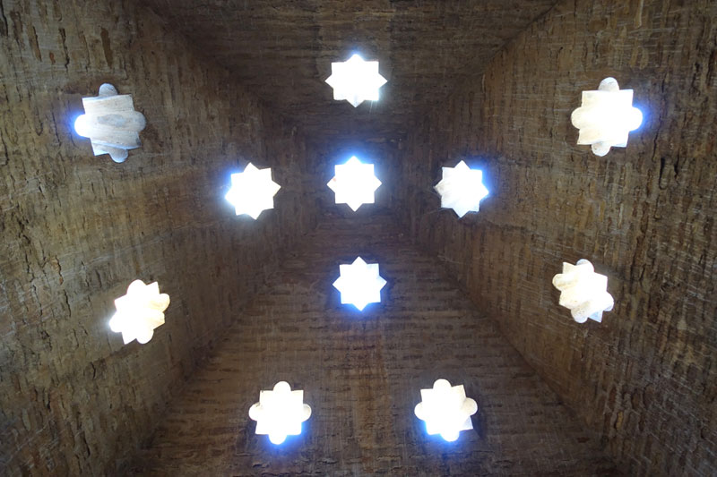 Cúpula de los Baños de Comares en la Alhambra