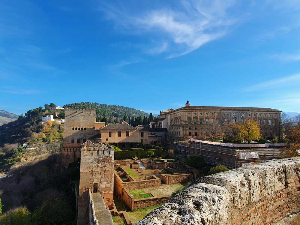Vista de la Alhambra desde la Torre del Cubo de la Alcazaba